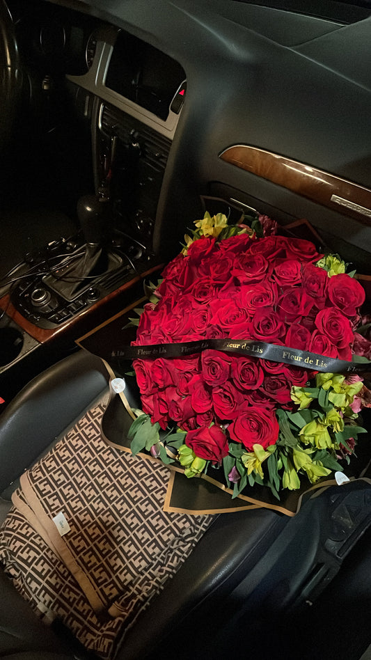 100 Rose Bouquet